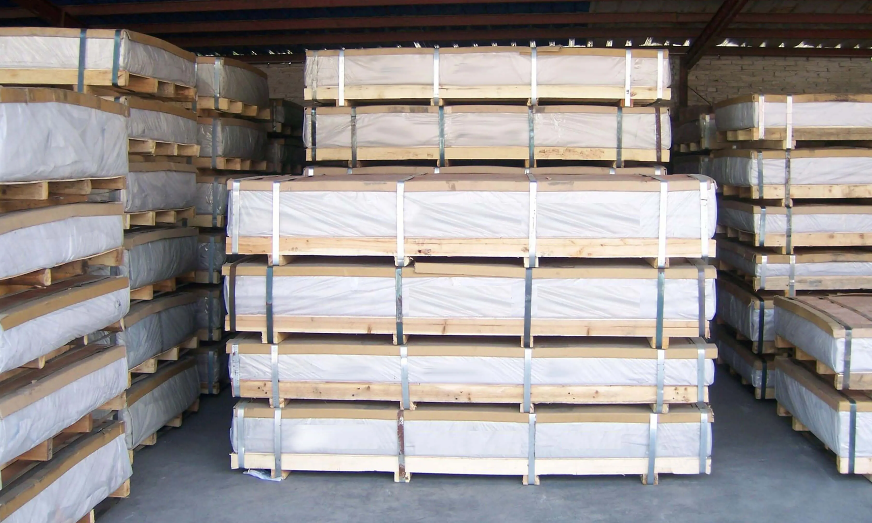 Qianyu Aluminum ships large quantities of aluminum plates to Mexico...